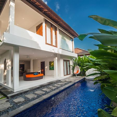 Villa Pearl Seminyak Екстер'єр фото